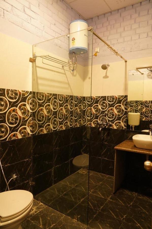 Brick Field Hotel Varanasi Exterior photo